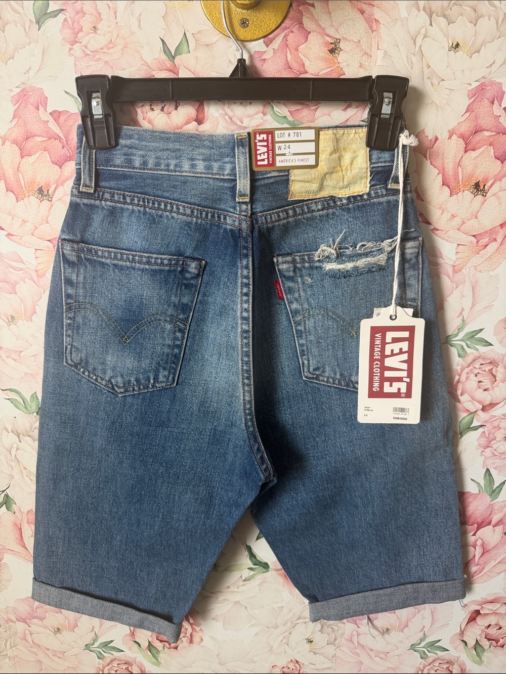 NWT LEVIS 701 VINTAGE CLOTHING 1950s BIG E SELVEDGE Women’s DENIM SHORT SZ 24